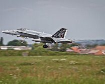7D-032699_Web