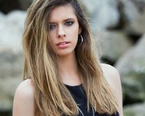 7D-124715_Web Modèle Alexia