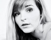 5D-000838_NB_Web Modèle Angelina