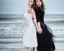 7D-115325_Web Modèles Delphine & Eugénie